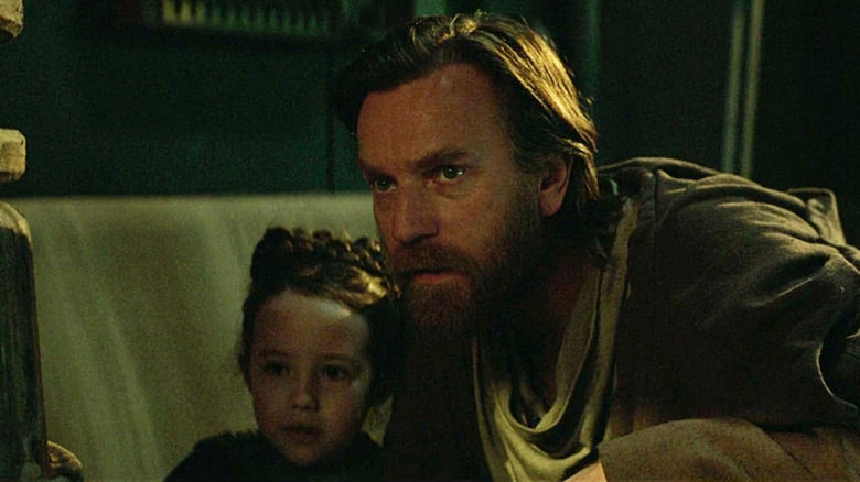 Ewan McGregor agus Vivien Lyra Blair in Obi-Wan Kenobi